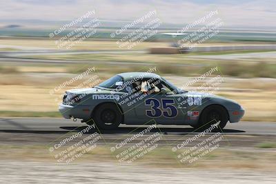 media/Jun-01-2024-CalClub SCCA (Sat) [[0aa0dc4a91]]/Group 3/Race/